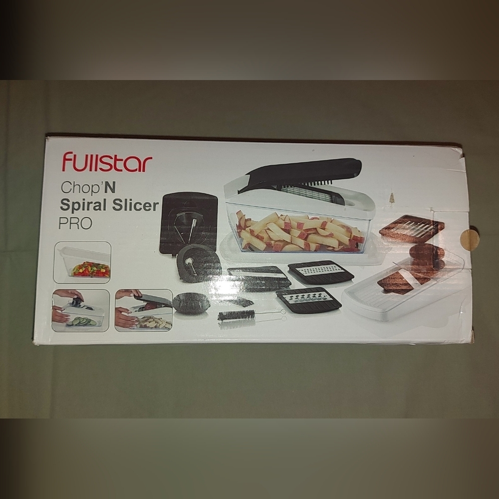 Black and White Chop 'N Spiral Slicer Pro